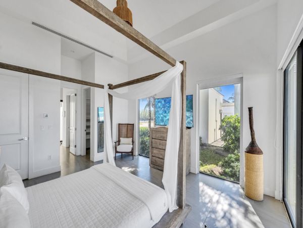 Luxurious Beach Villa in Bimini Bay - Your Ultimate Coastal Retreat